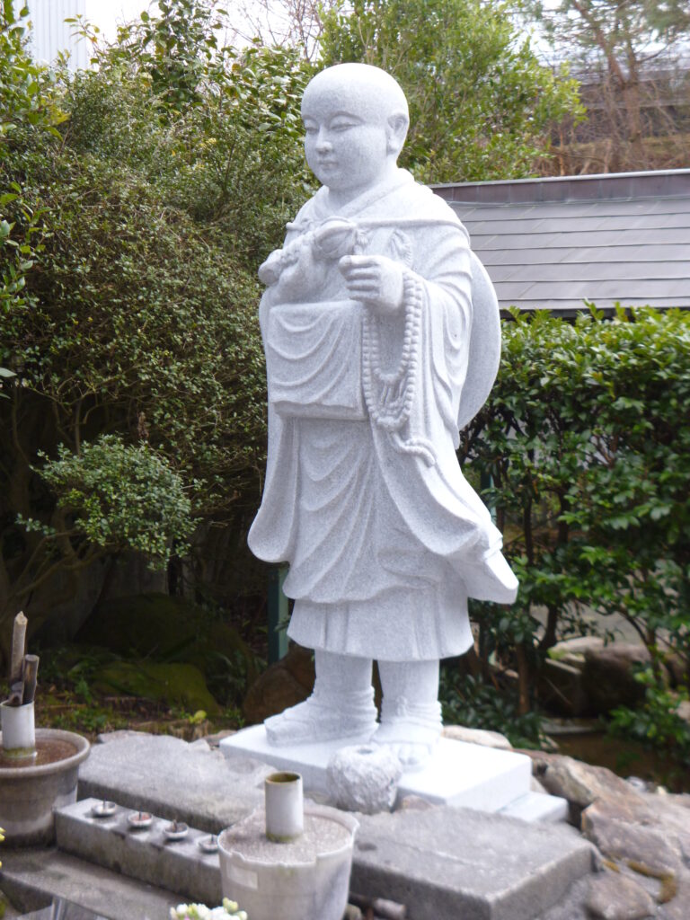 弘法清水（弘法大師像）